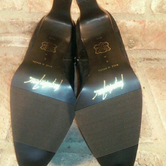 Jacqueline Ferrar 'Rita' Black Suede Ankle Boots - Picture 4 of 4